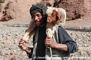 Trek from Tighza to Ighrem Akdim (High Atlas) - Morocco