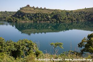 Lake Kyaninga - Uganda