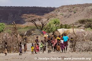 Maralal to Lake Turkana road - Kenya