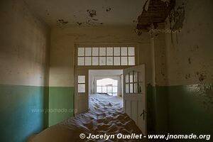 Kolmanskuppe Ghost Town - Namibia