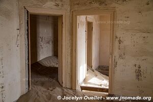 Kolmanskuppe Ghost Town - Namibia