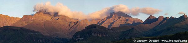 Zone de Cathedral Peak - uKhahlamba-Drakensberg - Afrique du Sud