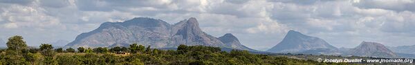 Route de Gurué à Alto Molocué - Mozambique