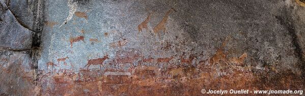 Nswatugi Cave - Matobo National Park - Zimbabwe