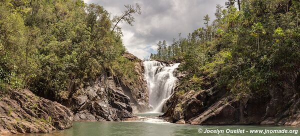 Big Rock Falls - Mountain Pine Ridge Forest Reserve - Belize