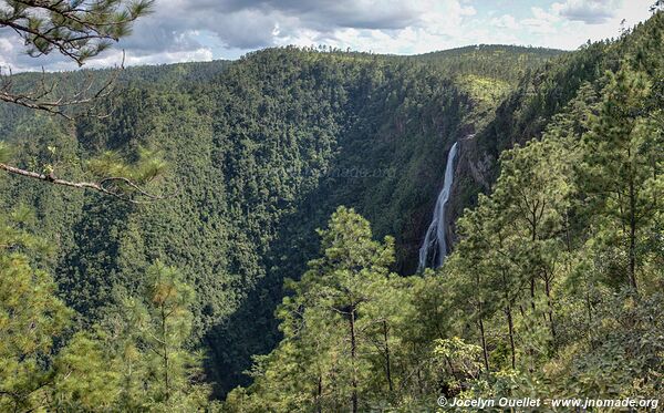 Thousand Foot Falls - Mountain Pine Ridge Forest Reserve - Belize