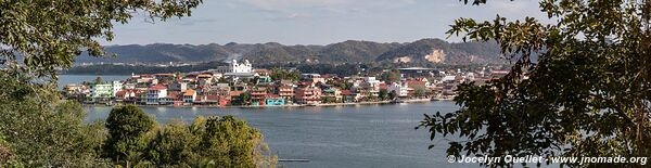 Lago Petén Itzá - Guatemala