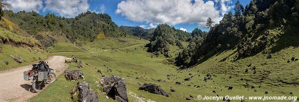 Boucle au nord-ouest de Nebaj - Guatemala