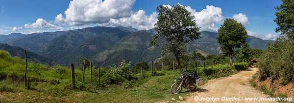 Boucle au nord-ouest de Nebaj - Guatemala