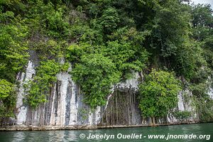 En kayak - Río Dulce - Guatemala