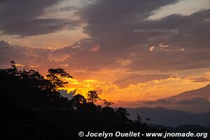 Parque Nacional Cerro Azul Meámbar - Honduras