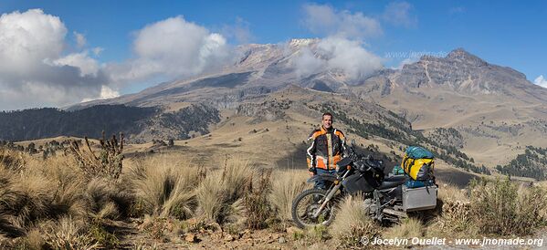 Iztaccíhuatl-Popocatépetl National Park - Puebla - Mexico