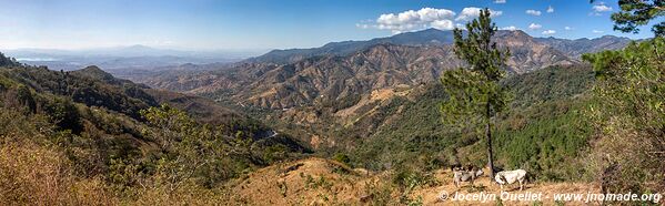 Route de Metapan à Citalá - El Salvador