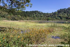 Laguna Verde - Ruta de las Flores - El Salvador