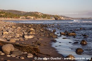 El Sunzal - La Costa del Bálsamo - Pacific Coast - El Salvador