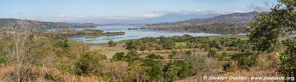 Lago Suchitlán - El Salvador