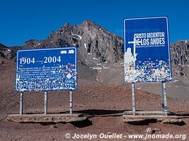 Road from Uspallata to Chile - Argentina