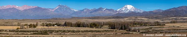 Route de Tupungato à Potrerillos - Argentine