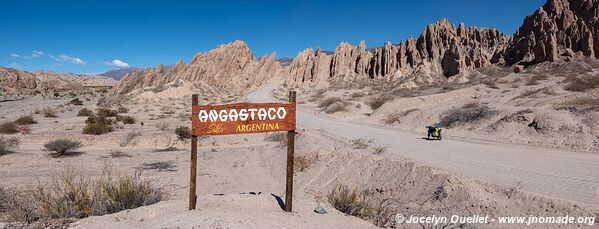 Monumento Natural Angastaco - Argentina