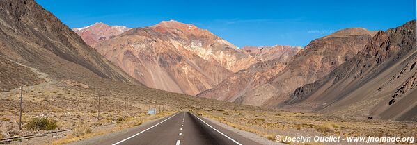 Route de Uspallata vers le Chili - Argentine