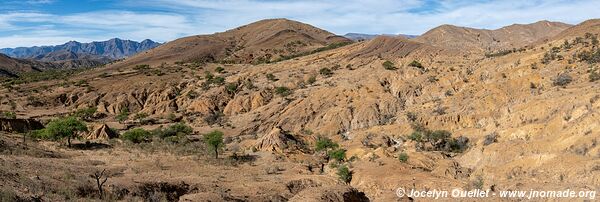 Pinos Sur-Camacho-La Huera-Huayllajara-Copacabana Trail - Bolivia