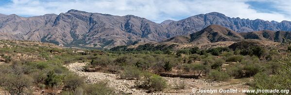 Pinos Sur-Camacho-La Huera-Huayllajara-Copacabana Trail - Bolivia