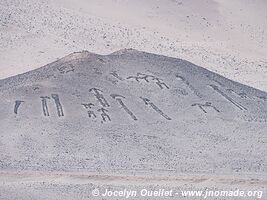 Lluta Geoglyphs - Chile