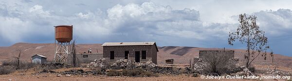 Trail along Arica-La Paz railway - Chile