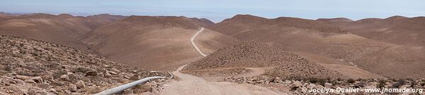 Trail along Arica-La Paz railway - Chile