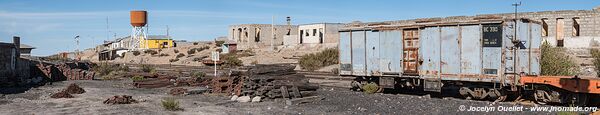 Trail along Arica-La Paz railway - Chile