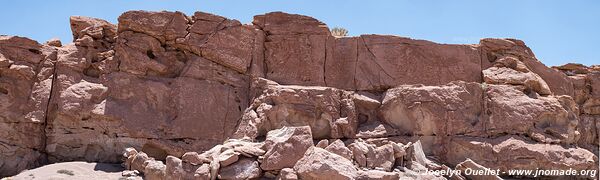 Yerba Buena Petroglyphs - Chile