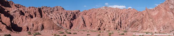 Valle del Arco Iris - Chile