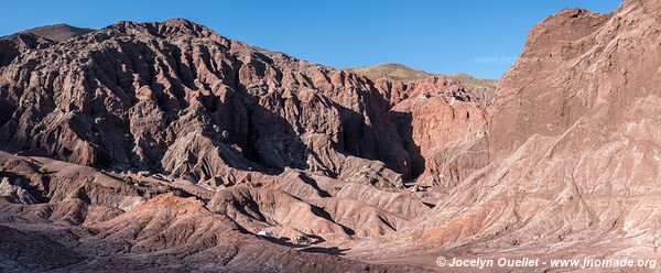 Valle del Arco Iris - Chili