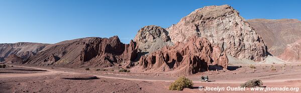 Valle del Arco Iris - Chili