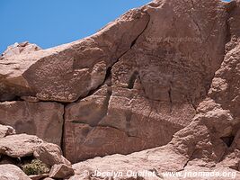 Yerba Buena Petroglyphs - Chile