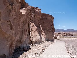 Yerba Buena Petroglyphs - Chile