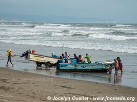 Canoa - Équateur