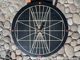 Quisato Sundial - Ecuador