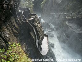 Pailón del Diablo - Baños - Équateur