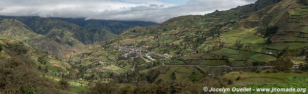 Road from Angamarca to Zumbahua - Ecuador