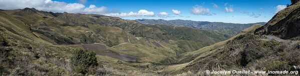 Road from Pujilí to Isinliví - Ecuador