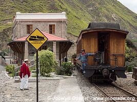 Nariz del Diablo and around - Ecuador