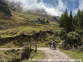 Trail from Salinas de Guaranda to Angamarca - Ecuador