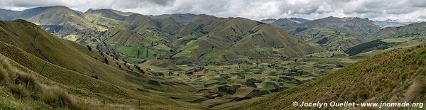 Trail from Totoras to Guamote - Ecuador