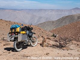 Route de Puquio à Yauca - Pérou