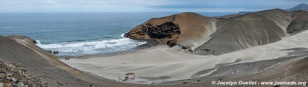 Road from Casma to Lima - Peru