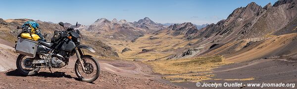 Road from San Mateo de Huanchor to Tanta - Peru