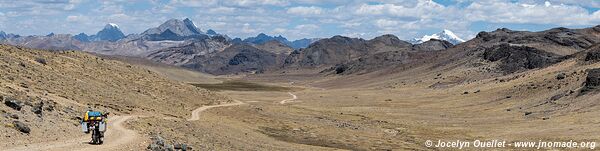 Road from San Mateo de Huanchor to Tanta - Peru