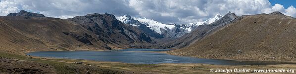 Road from San Mateo de Huanchor to Tanta - Nor Yauyos-Cochas Landscape Reserve - Peru