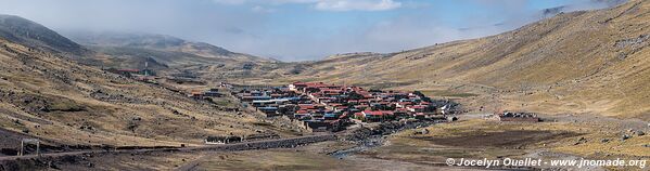 Road from Tanta to Vilca - Nor Yauyos-Cochas Landscape Reserve - Peru